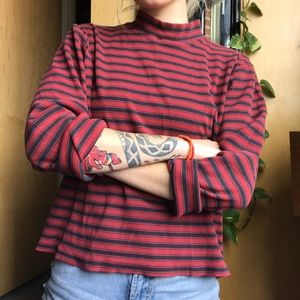 Vintage Boxy Mock Neck 🎪